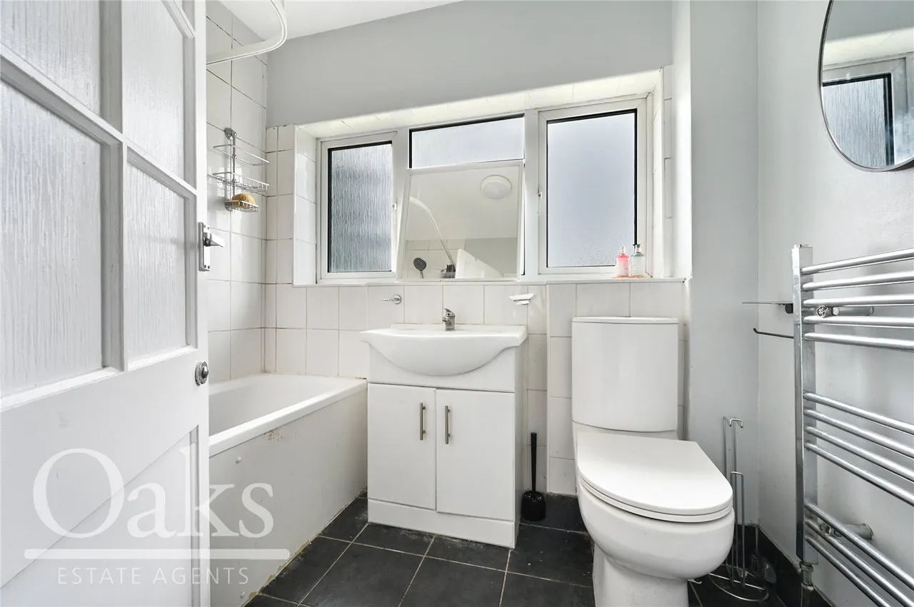 Upton Road, Thornton Heath, CR7, photo 10