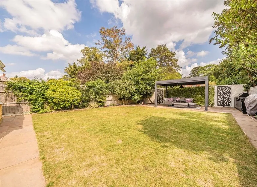 Mandeville Drive, Surbiton, KT6, photo 10
