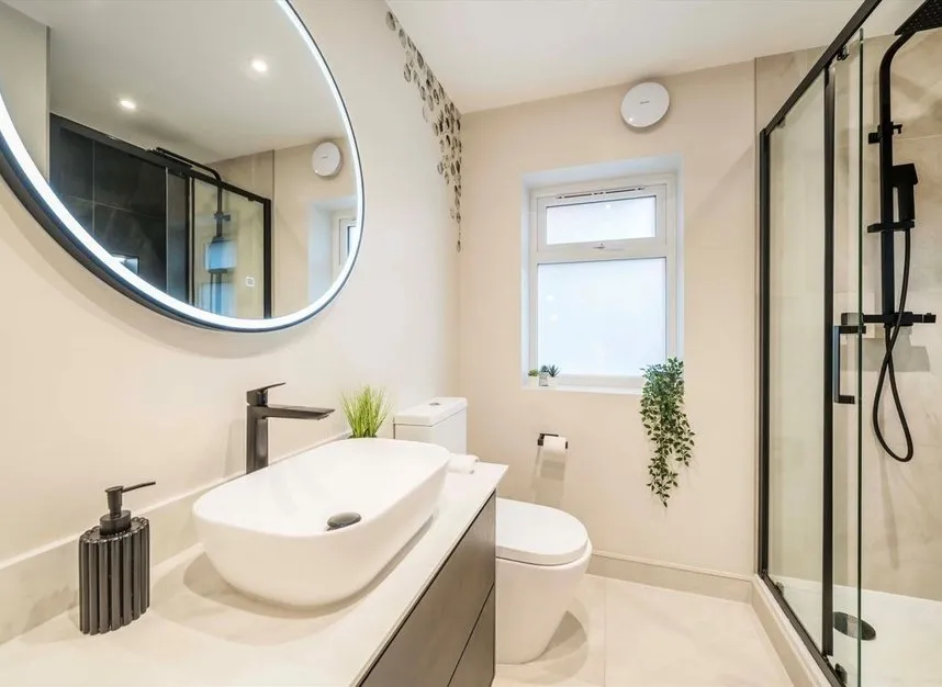 Mandeville Drive, Surbiton, KT6, photo 8