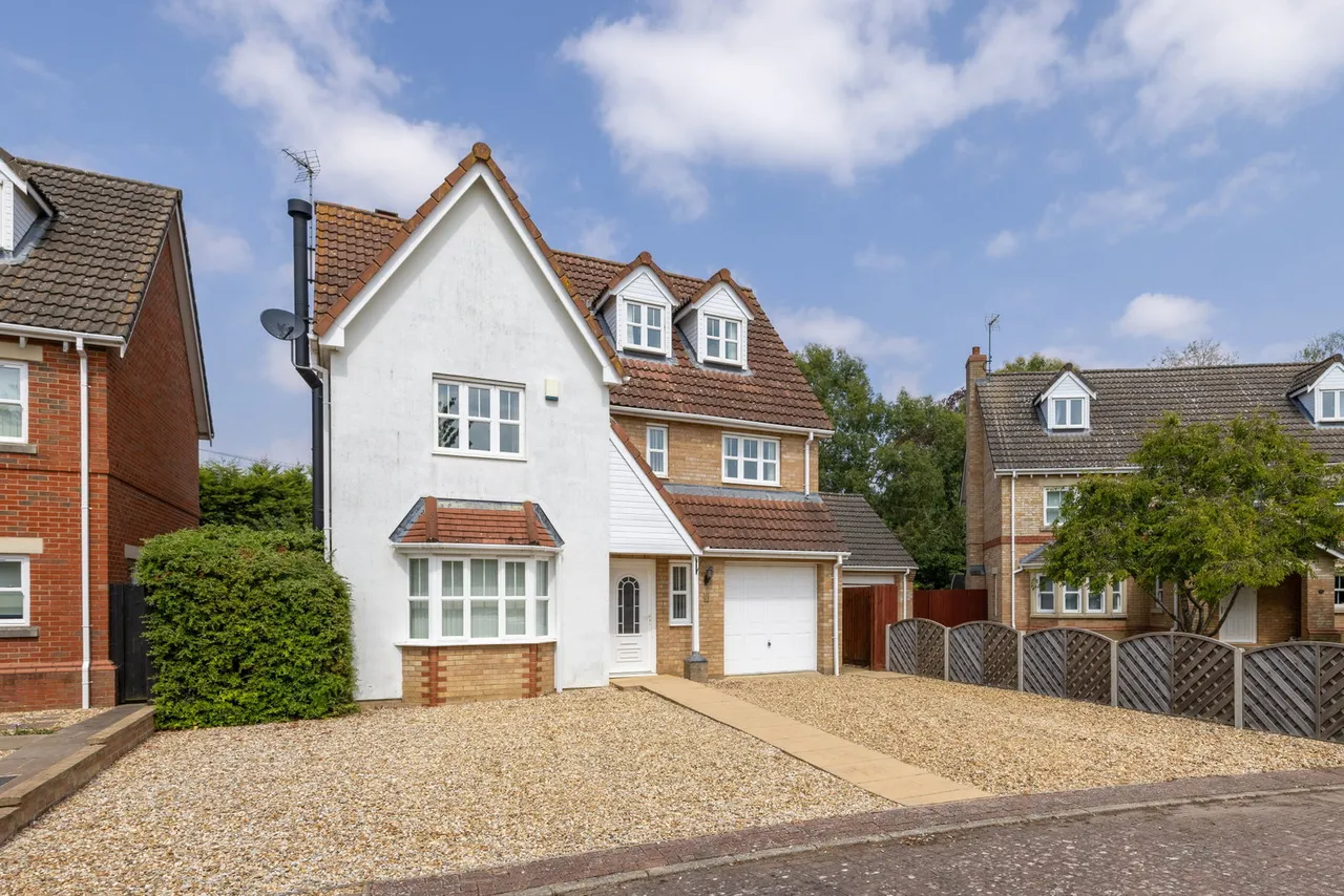 6 bed house for sale, Laurel Drive, Elm, PE14