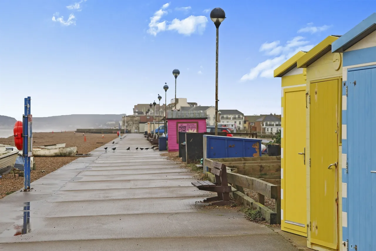 Esplanade, Seaford, BN25, photo 8