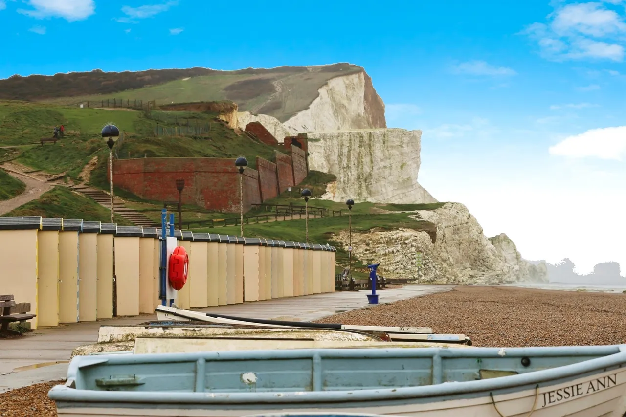 Esplanade, Seaford, BN25, photo 4