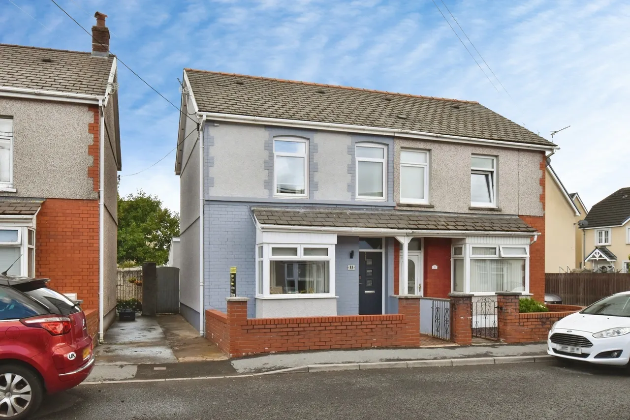 3 bed house for sale, Bonllwyn, Ammanford, SA18
