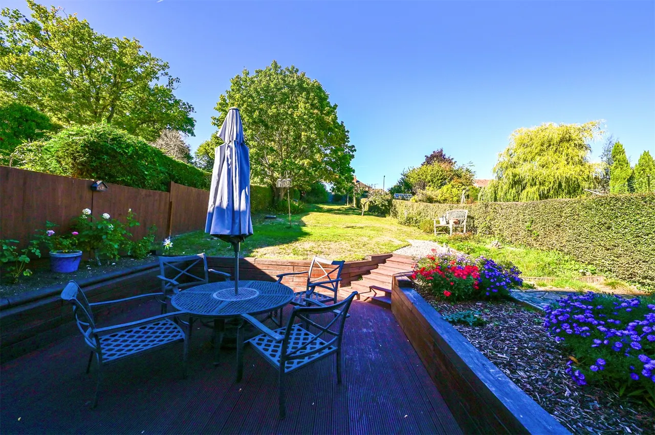 Evelyn Avenue, Aldershot, Hampshire, GU11 3QB, photo 2