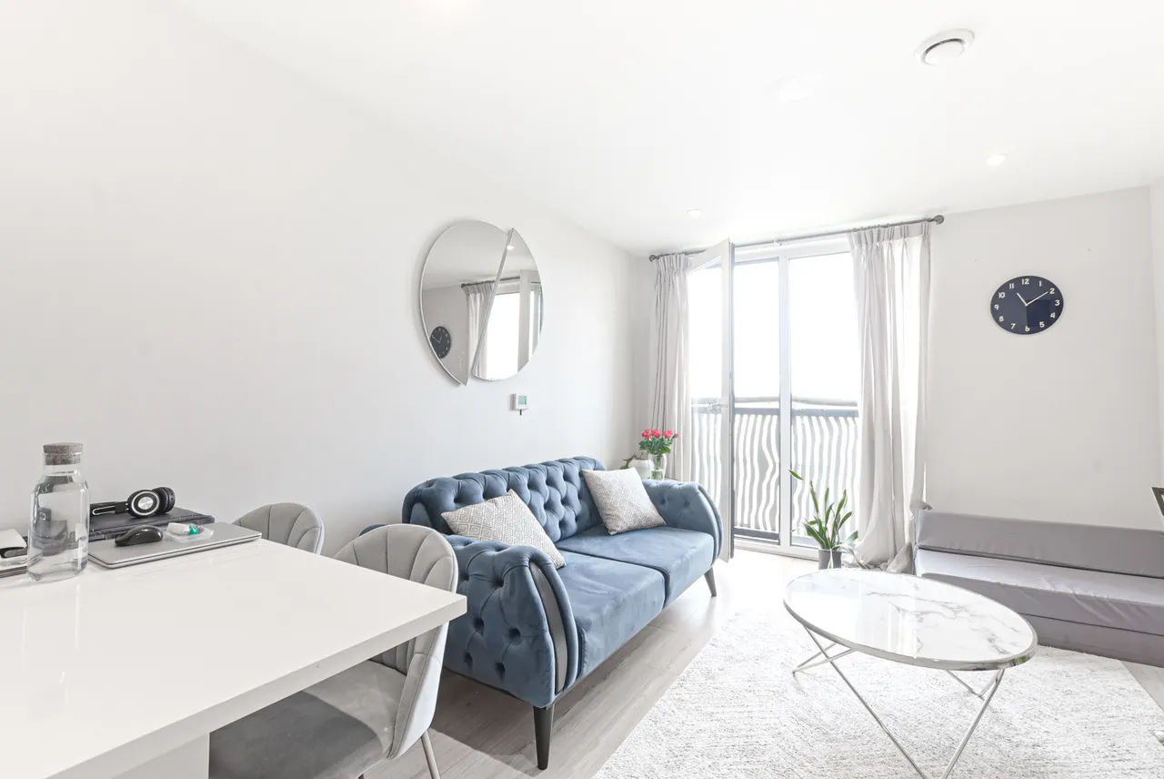 1 bed flat for sale — 174 Woods House, Grosvenor Waterside, 7 Gatliff Road, London