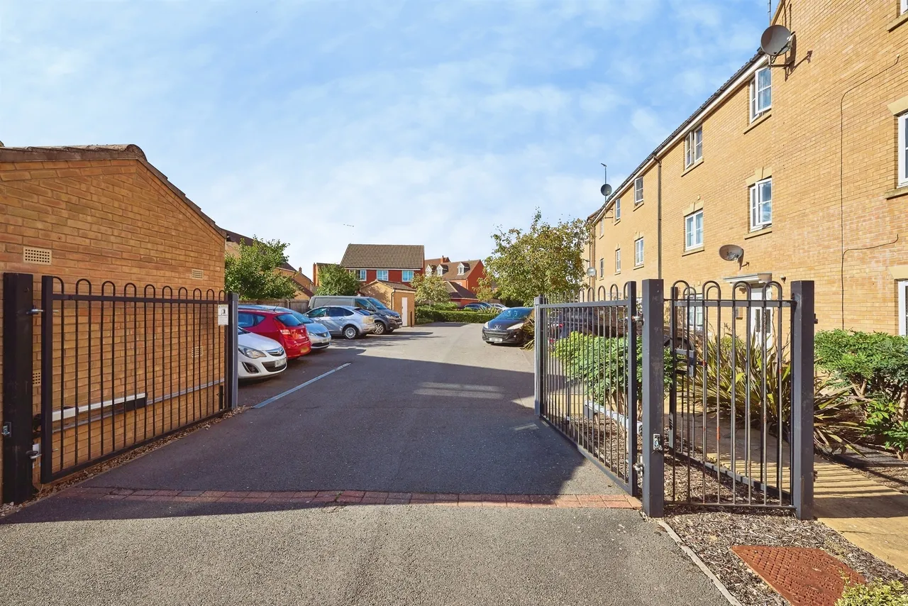 Hargate Way, Peterborough, PE7, photo 3