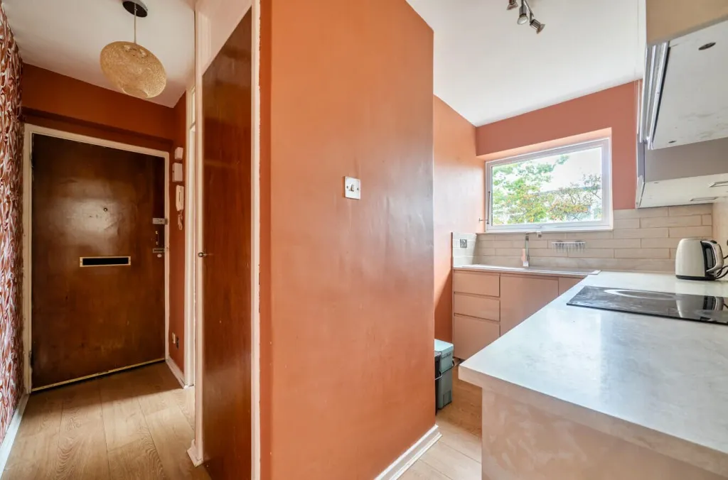 Mayfair Close, Beckenham, photo 3