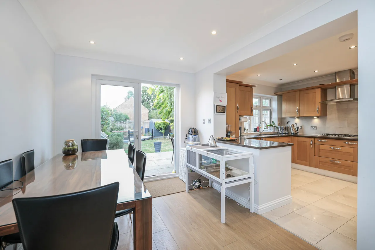 St. Giles Avenue, Ickenham Fees Apply, UB10, photo 11