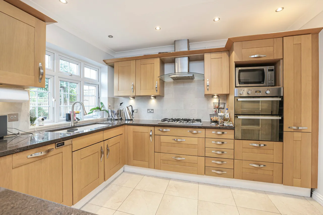 St. Giles Avenue, Ickenham Fees Apply, UB10, photo 7