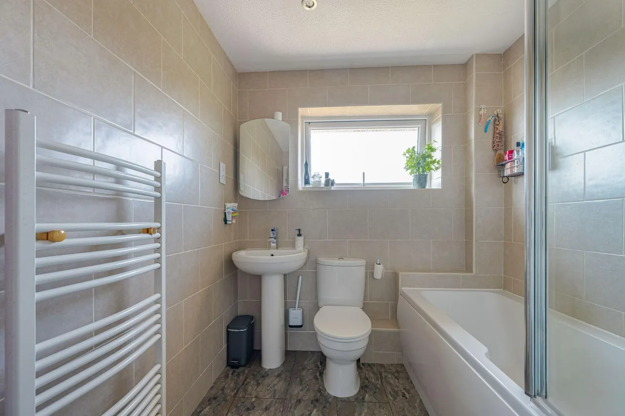 Hall Lane, Stickney, PE22, photo 17