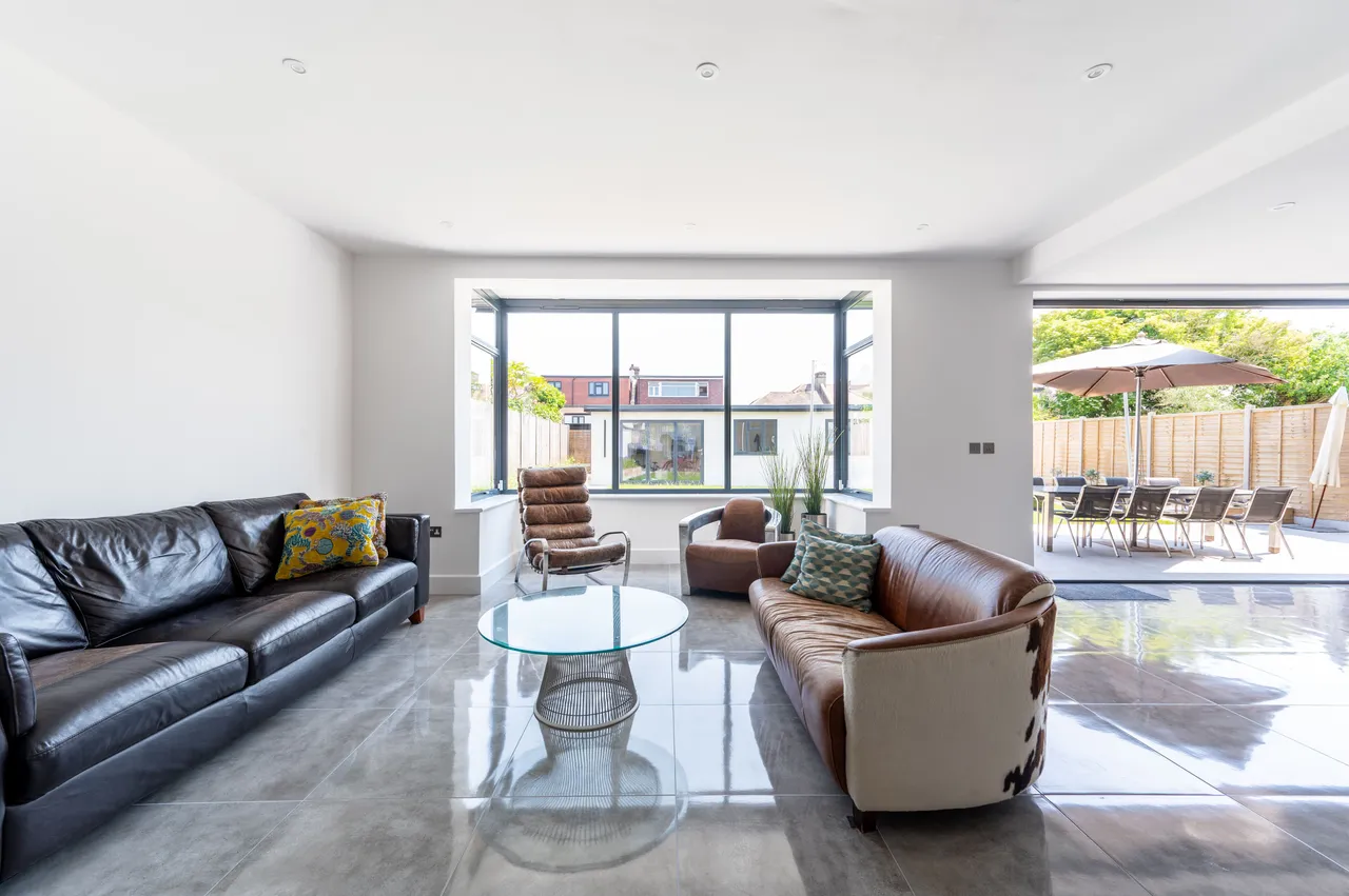 15 Bryan Avenue, London, photo 9
