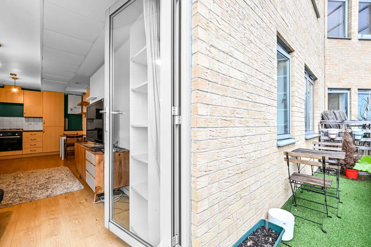 Norwood Road, London, SE27, photo 10