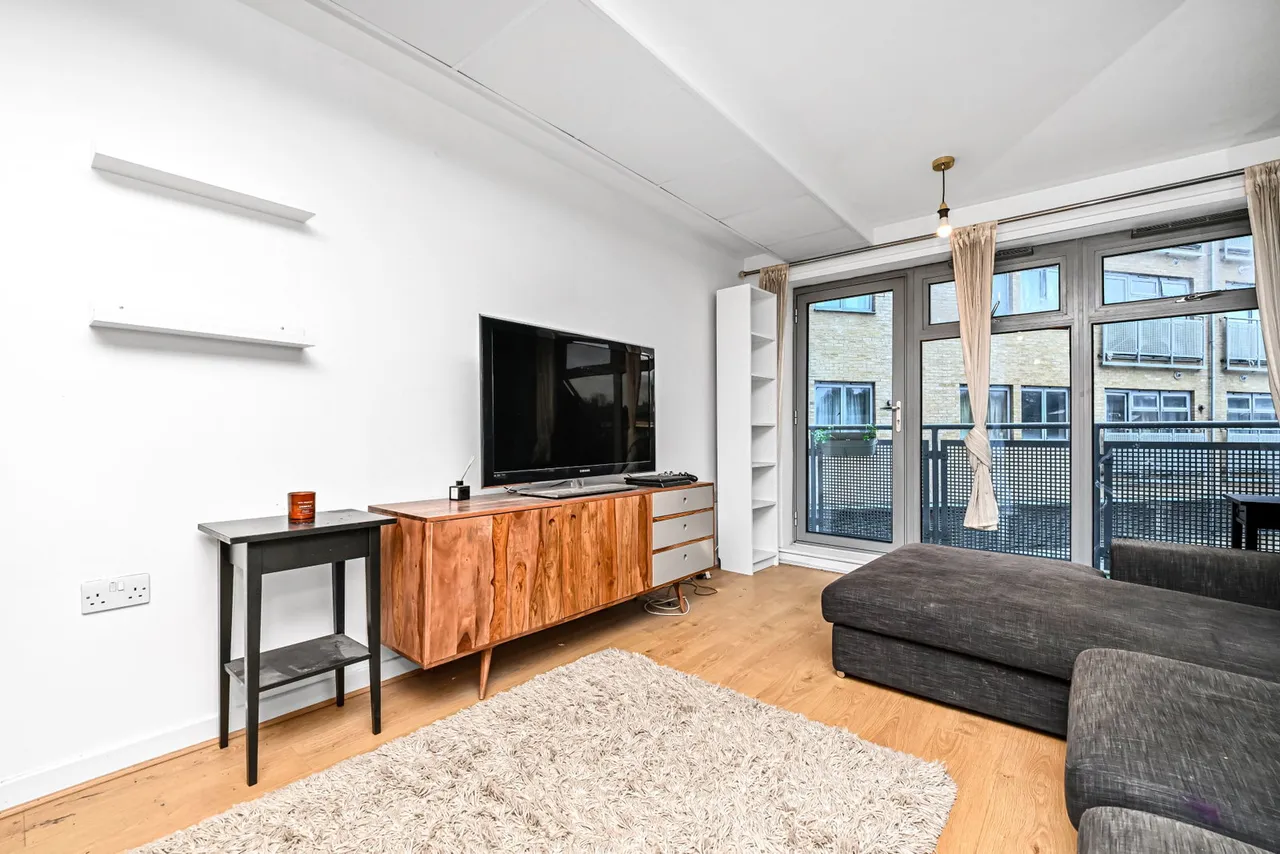 2 bed flat for sale, Norwood Road, London, SE27