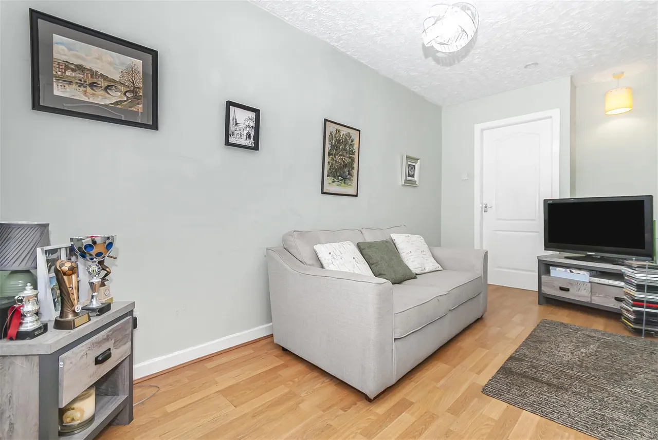 Leyton Drive, Bury, BL9, photo 8