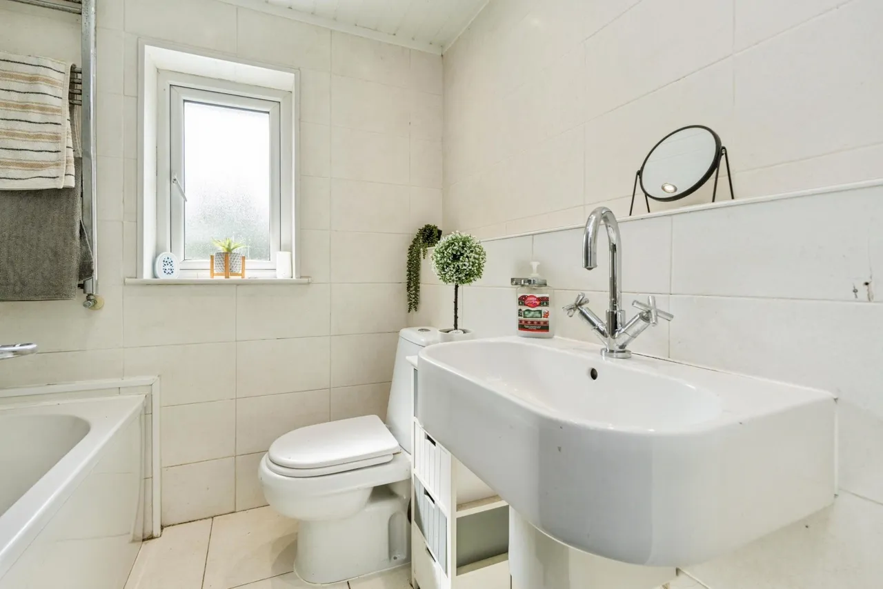 Amber Gardens, Wigan, WN2, photo 15