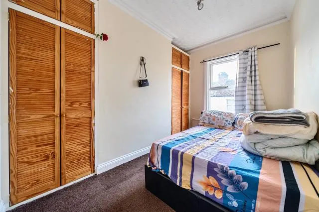 Alpha Street South, Slough, SL1, photo 3