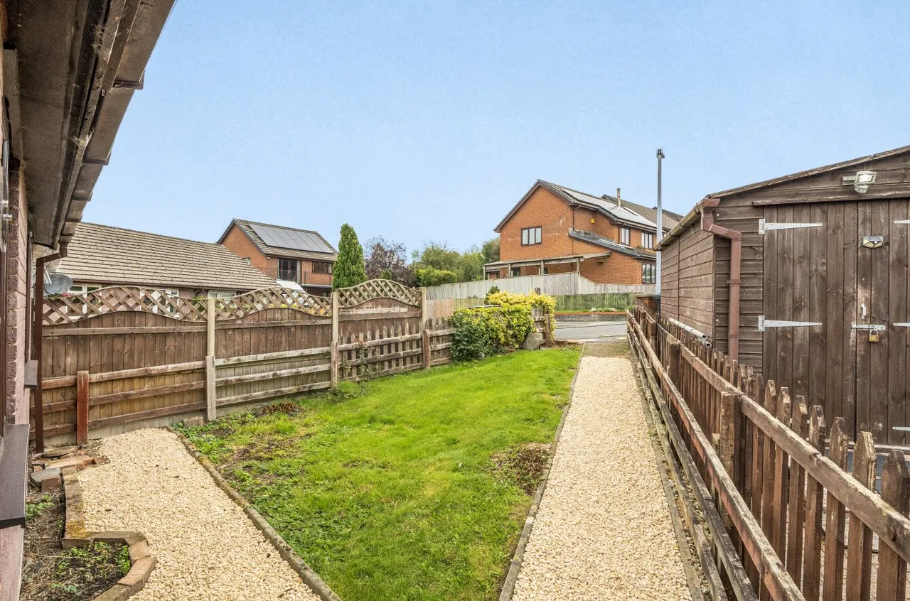 Goylands Close, Llandrindod Wells, LD1, photo 22