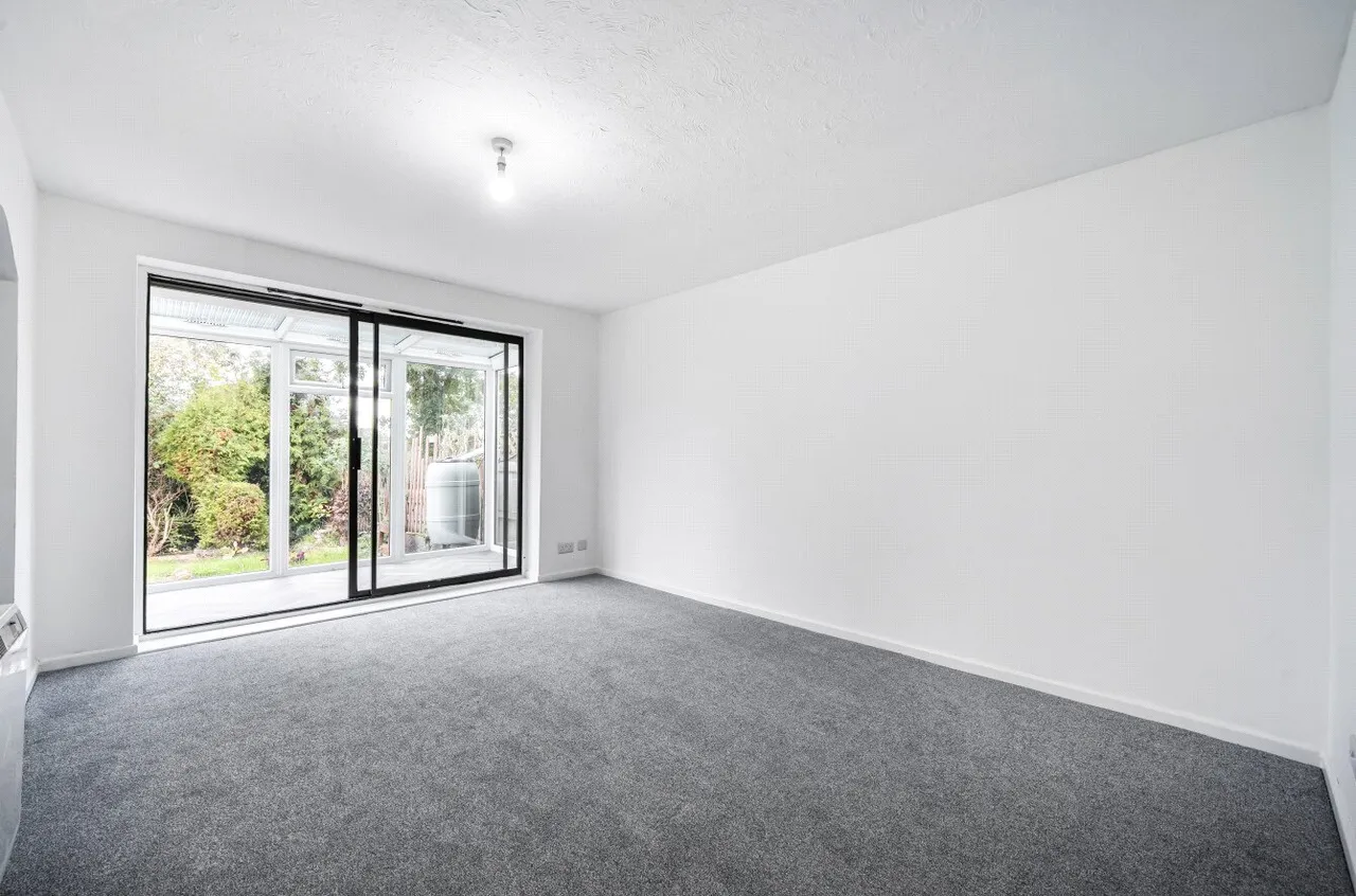 Goylands Close, Llandrindod Wells, LD1, photo 3