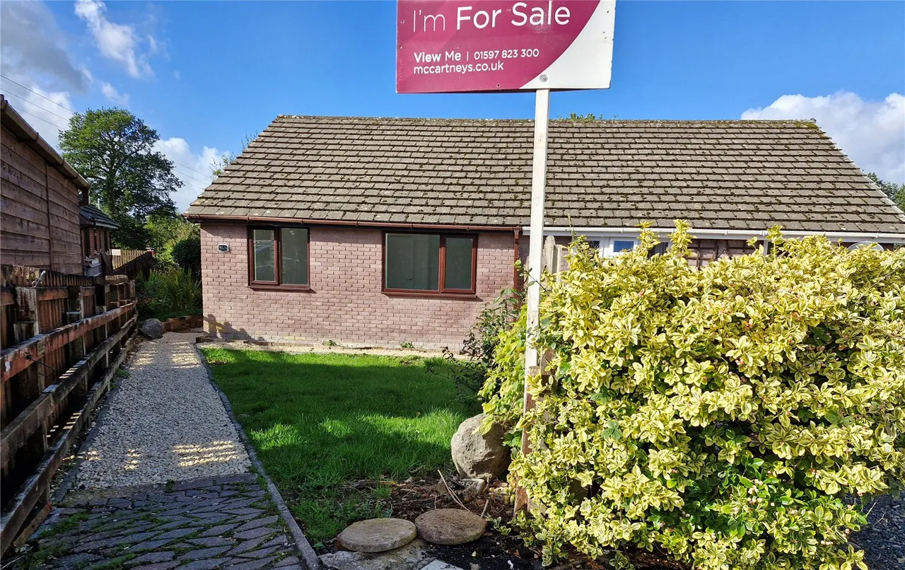 2 bed house for sale, Goylands Close, Llandrindod Wells, LD1