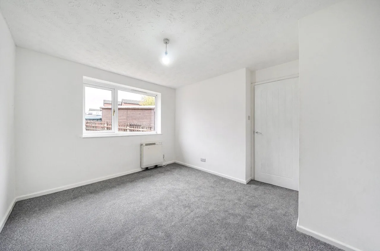 Goylands Close, Llandrindod Wells, LD1, photo 12