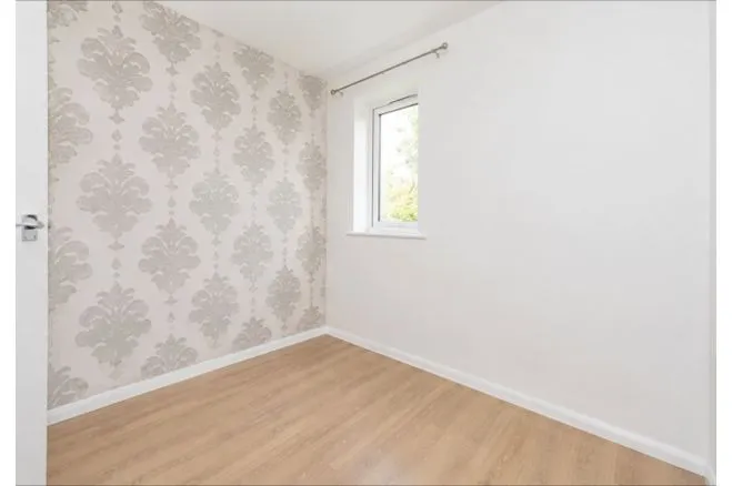 Village Road, Oxton, CH43, photo 9
