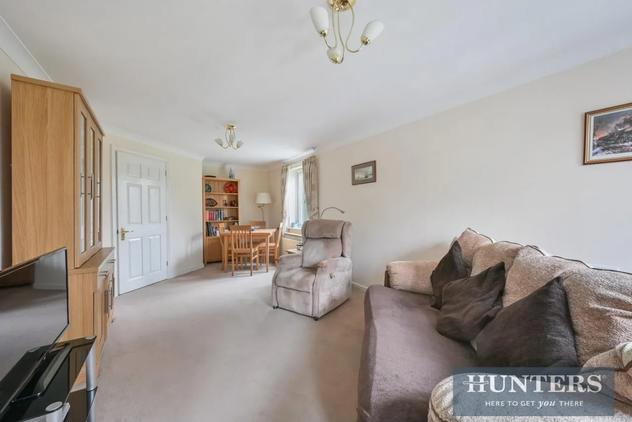 Kingston Road, Epsom, photo 5