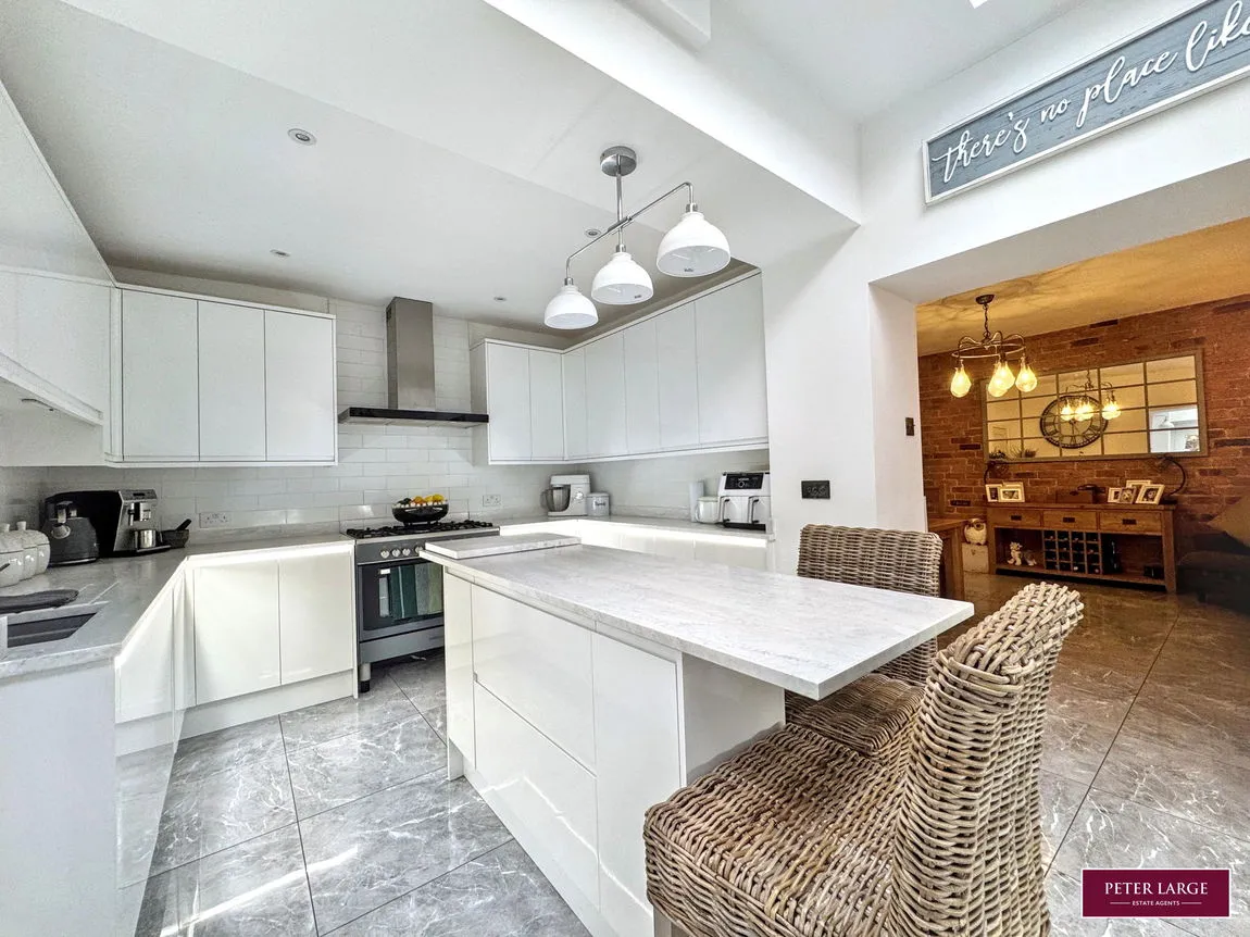 Main Road, Ffynnongroyw, Flintshire, CH8 9SN, photo 4