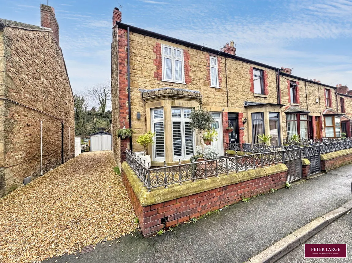 3 bed house for sale — Main Road, Ffynnongroyw, Flintshire, CH8 9SN