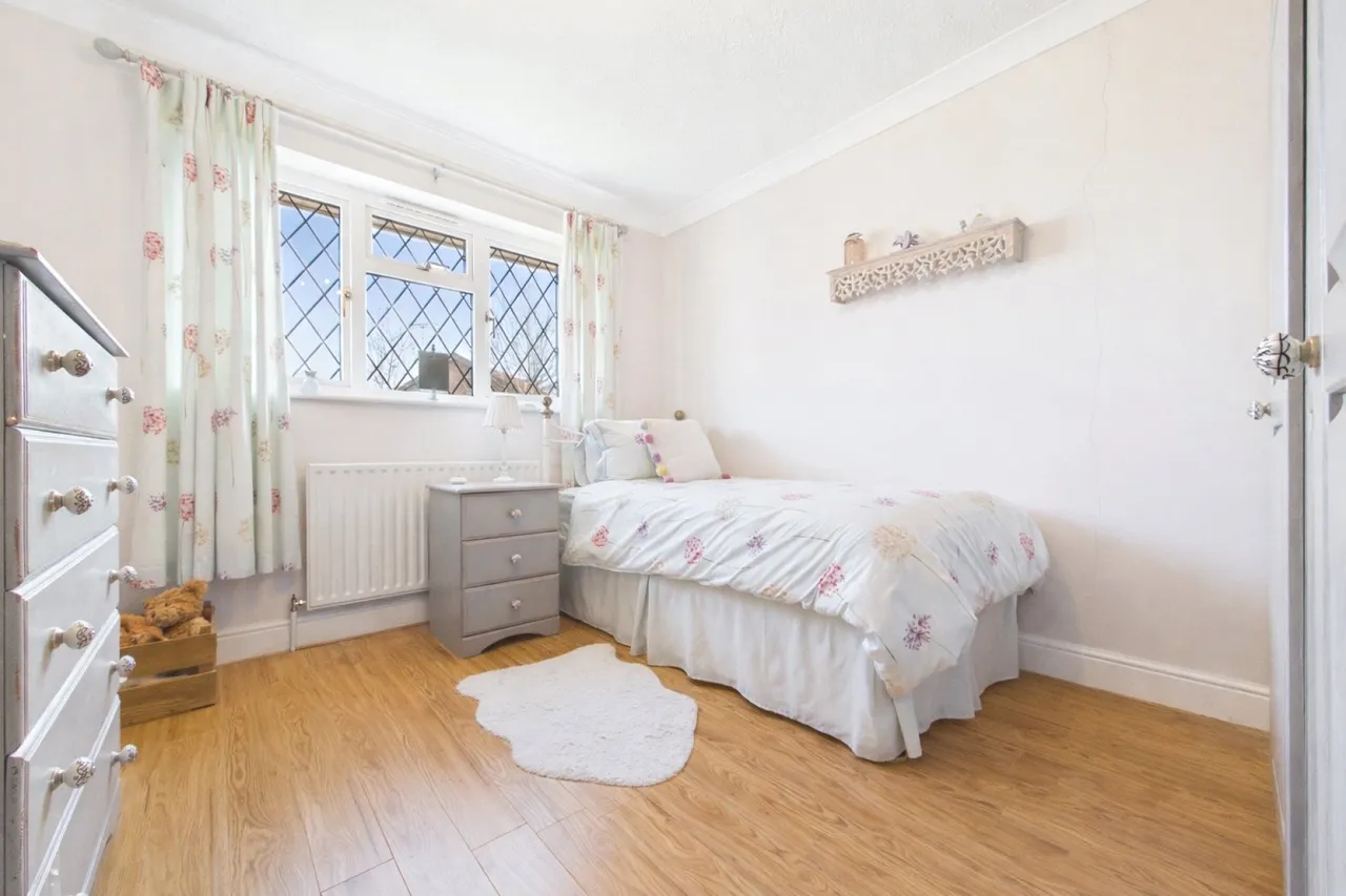 Apple Close, Tilehurst, RG31, photo 11