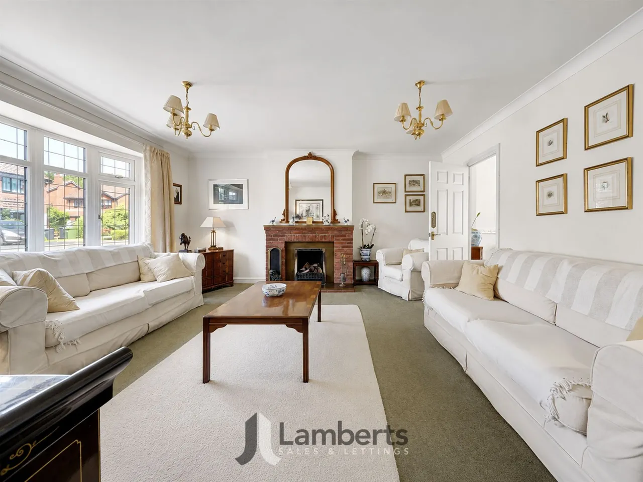 10 Riverside, Studley, photo 2