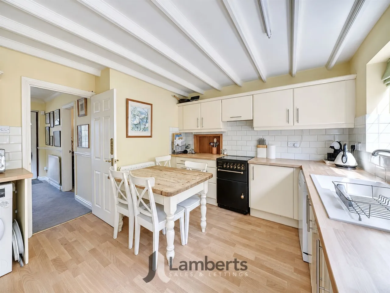10 Riverside, Studley, photo 4