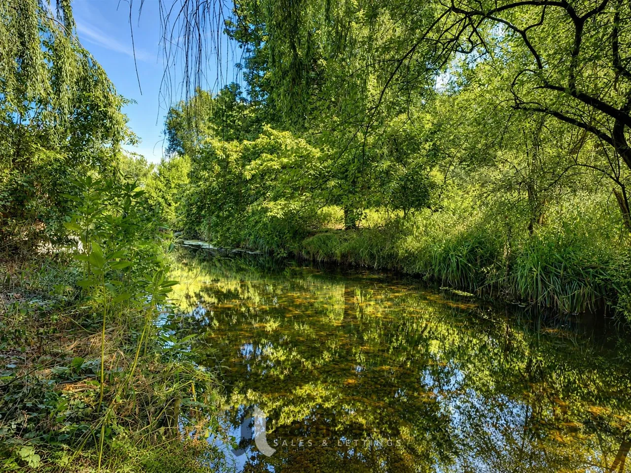10 Riverside, Studley, photo 26