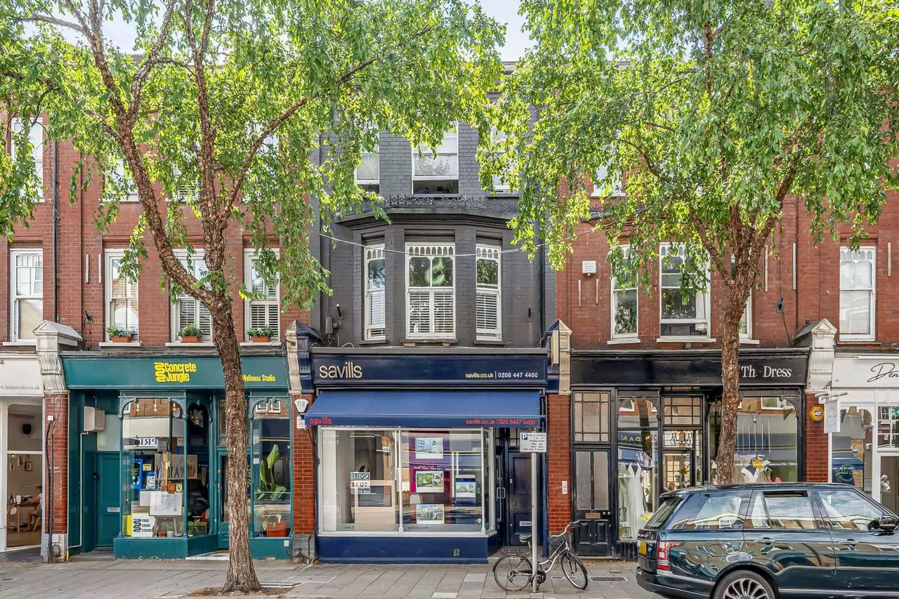 2 bed flat for sale — High Street, Teddington, TW11 8EW