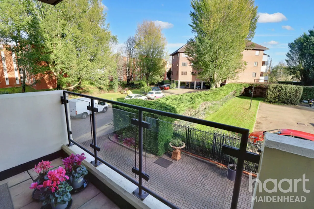Ray Park Road, Maidenhead, SL6, photo 10