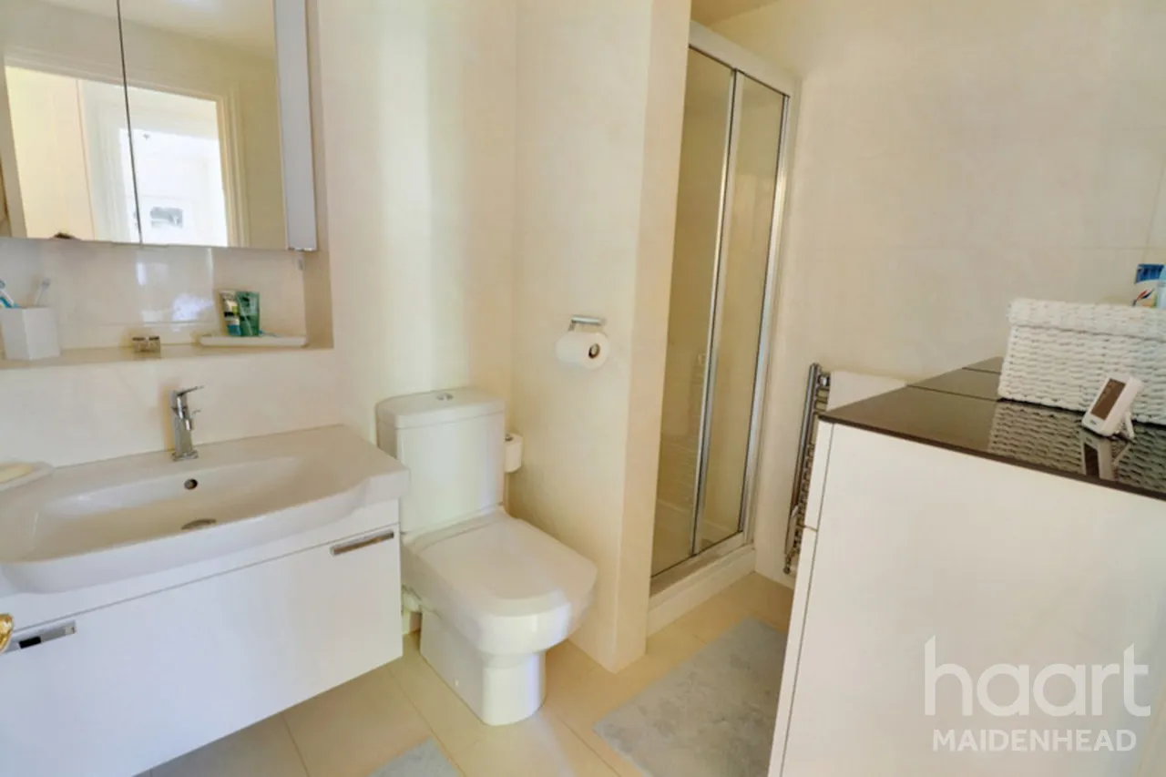 Ray Park Road, Maidenhead, SL6, photo 8