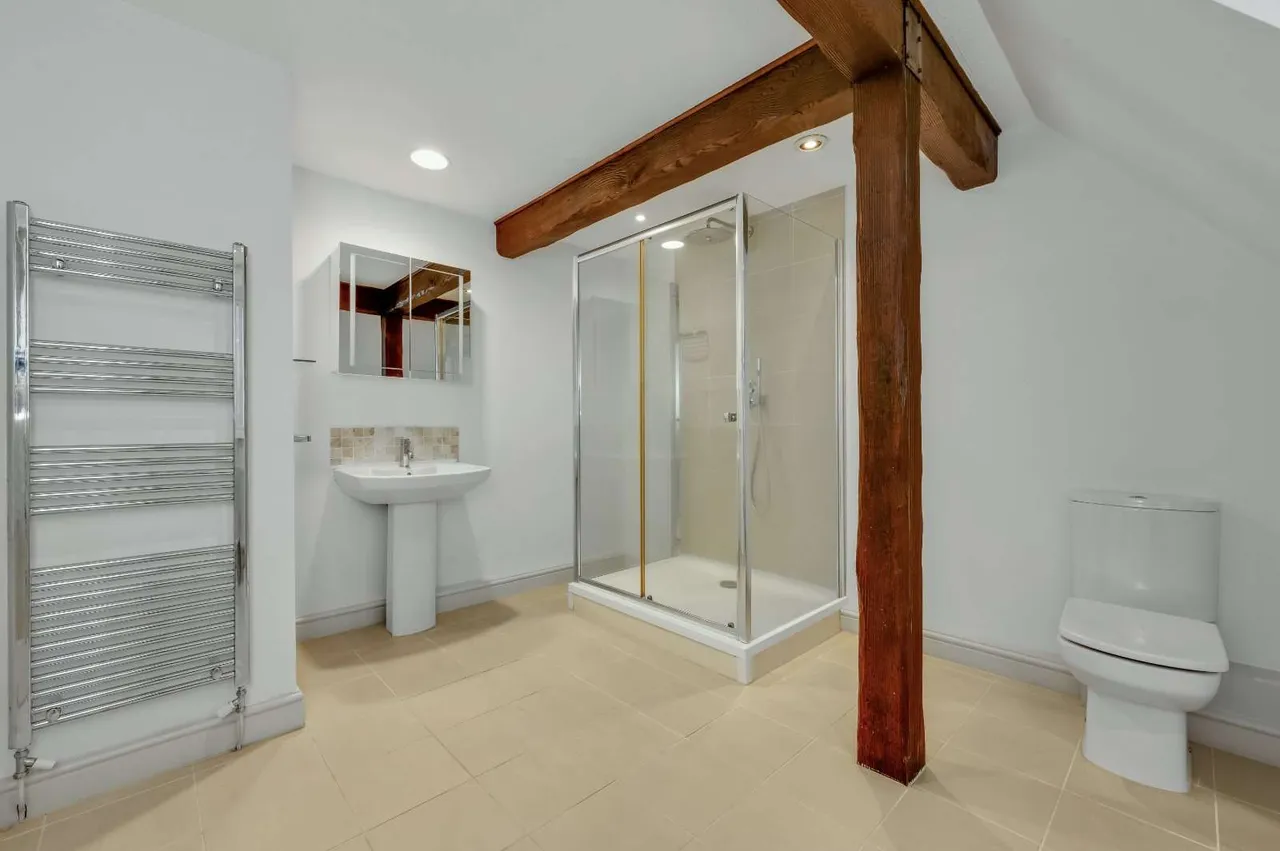 Fairmile Avenue, Cobham, KT11, photo 7
