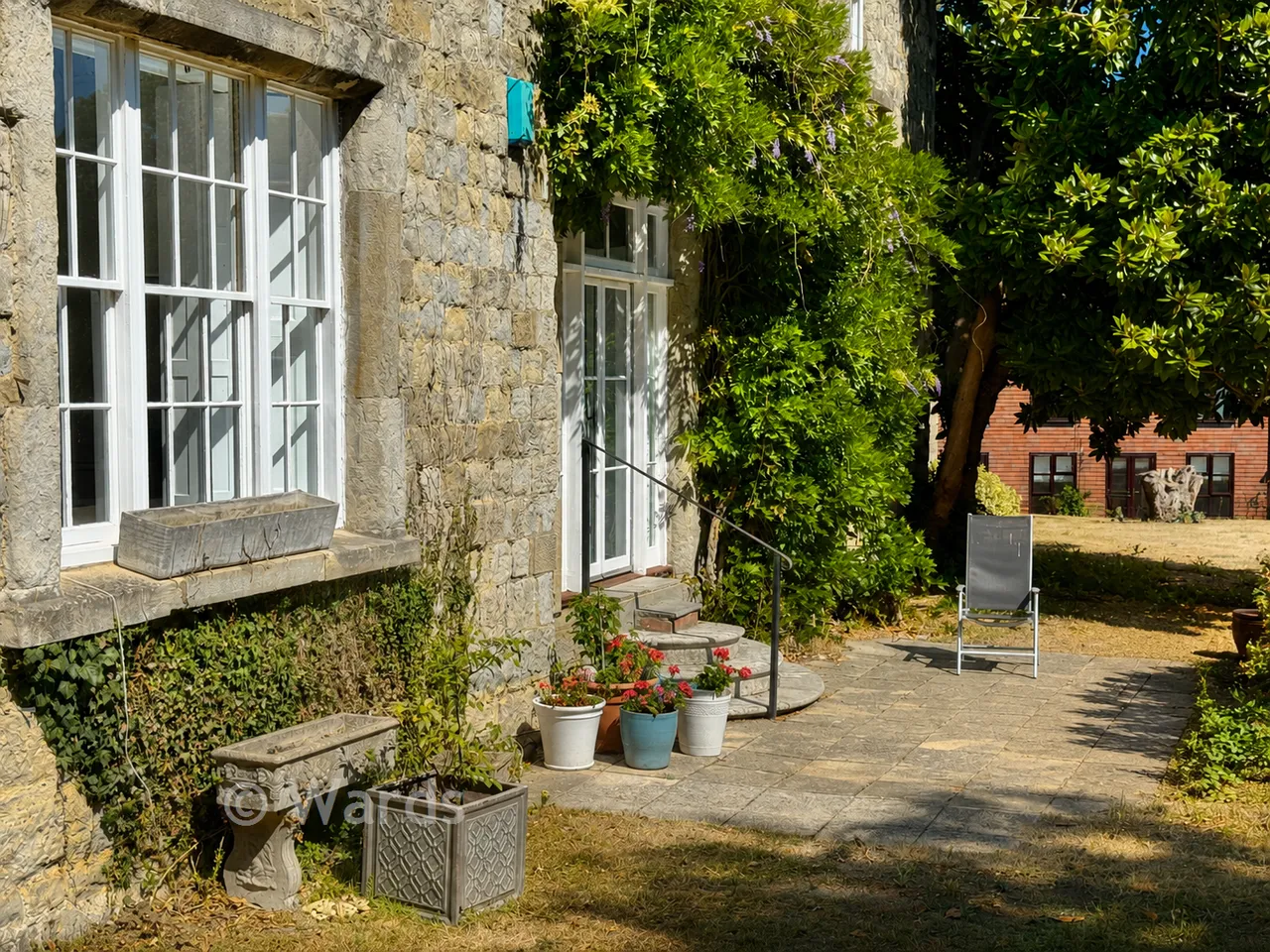 Old Parsonage Court, West Malling, ME19, photo 3