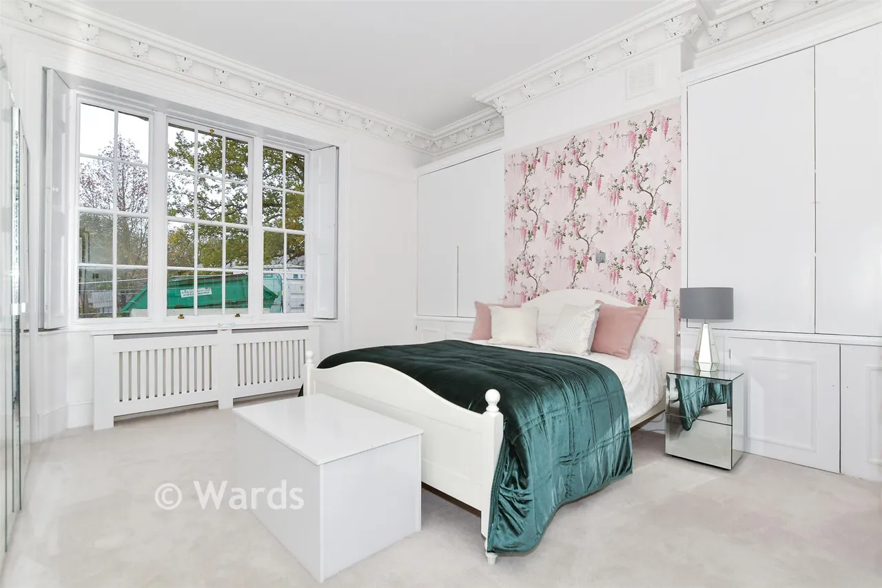 Old Parsonage Court, West Malling, ME19, photo 6