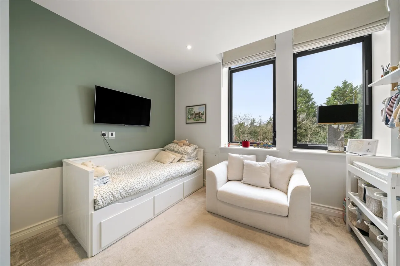 Littleworth Road, Esher, Surrey, KT10, photo 9