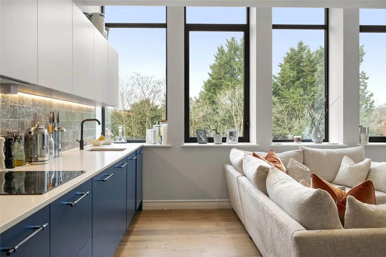 Littleworth Road, Esher, Surrey, KT10, photo 6