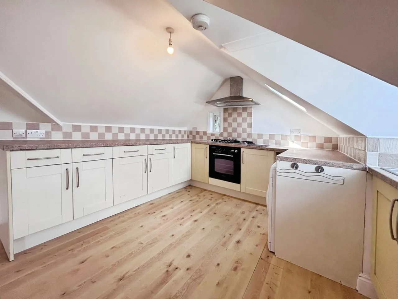 Hengist Road, Bournemouth, photo 4