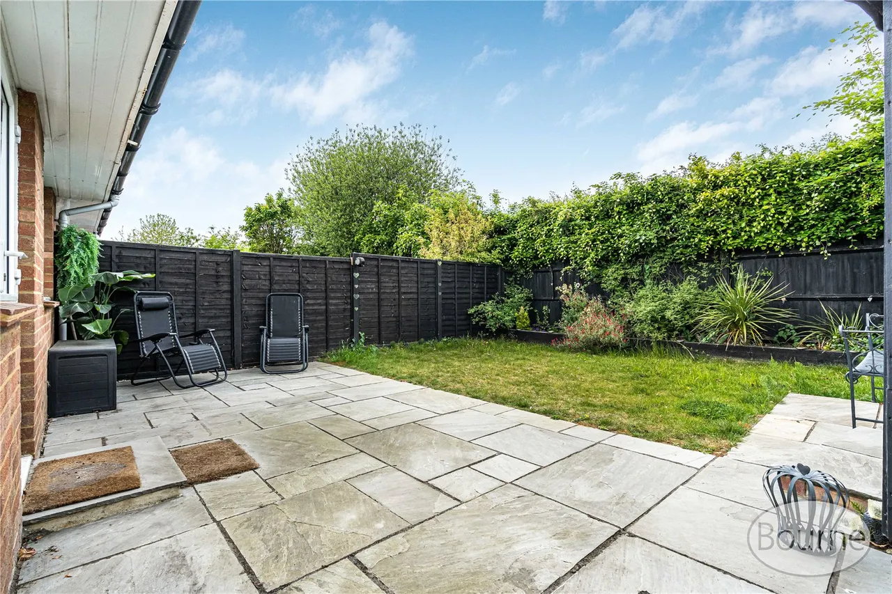 Silversmiths Way, Woking, GU21, photo 12