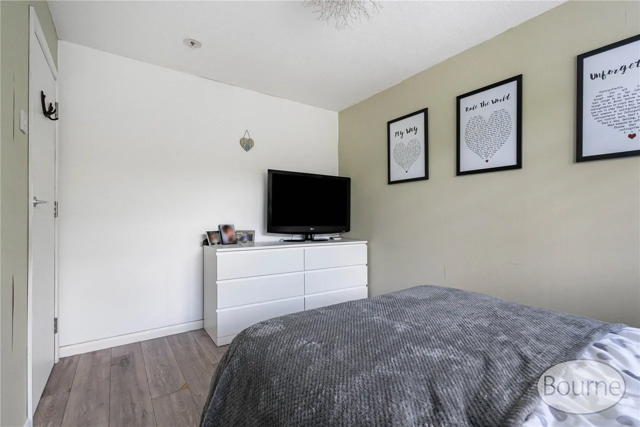 Silversmiths Way, Woking, GU21, photo 14