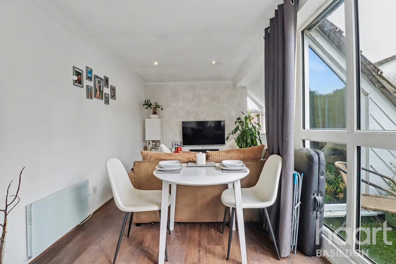 Eynsham Way, Basildon, SS13, photo 4