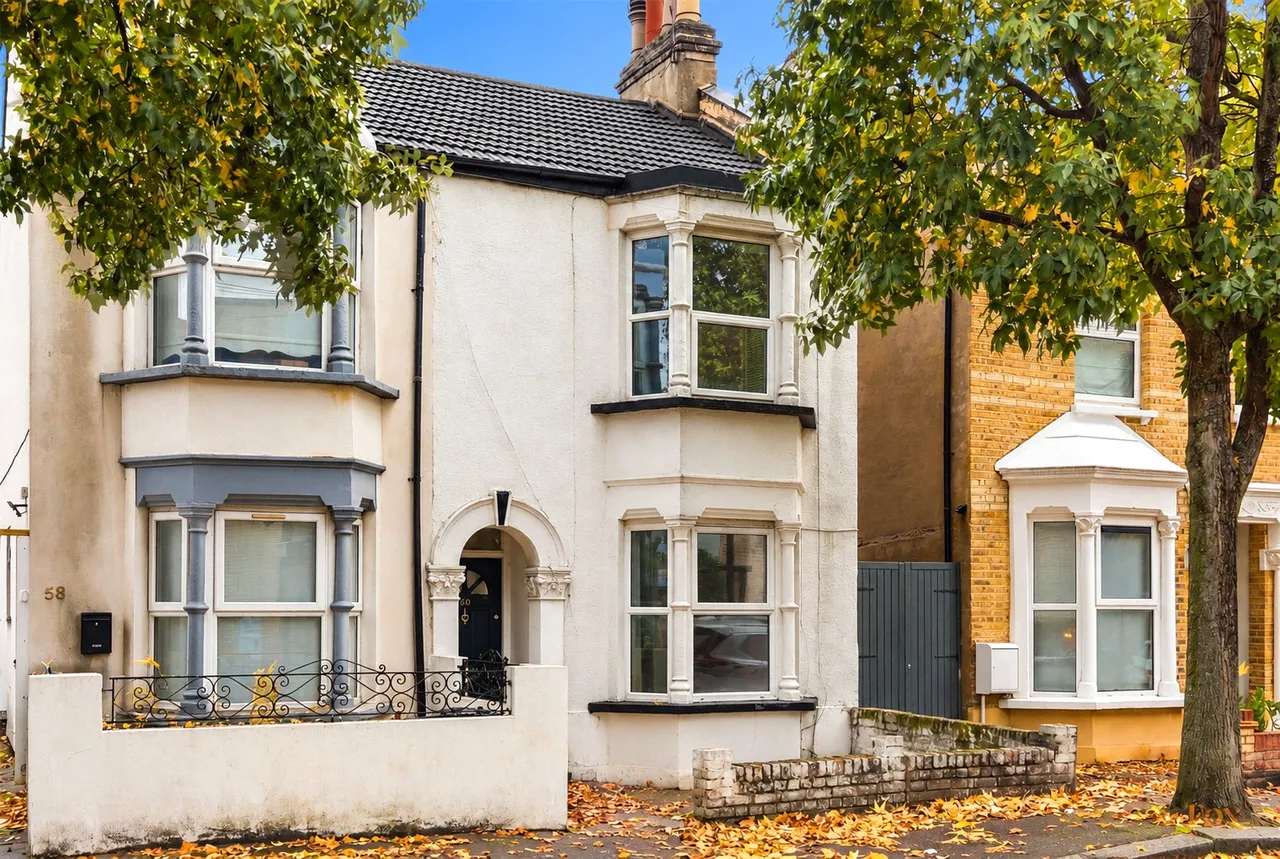 2 bed house for sale, Buckland Road, London, E10
