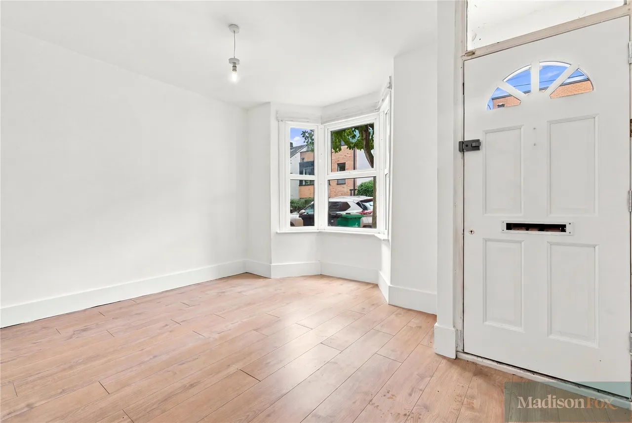 Buckland Road, London, E10, photo 2