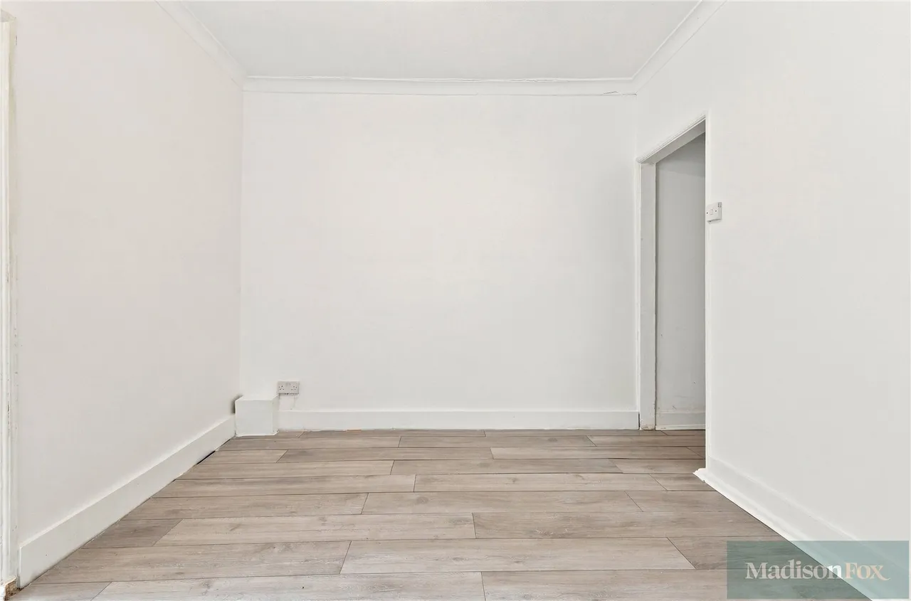 Buckland Road, London, E10, photo 9