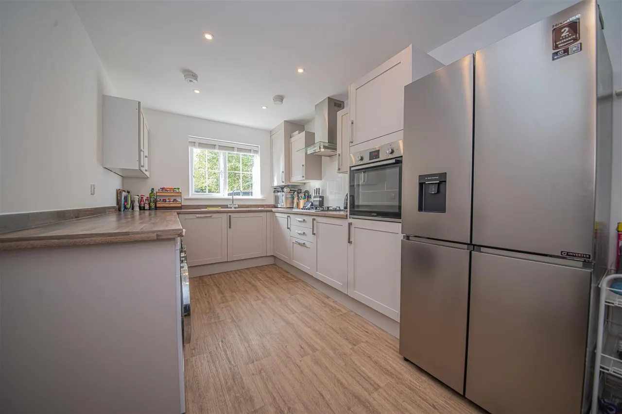 Mead Lane, Horton Heath, Eastleigh, SO50 7HS, photo 2