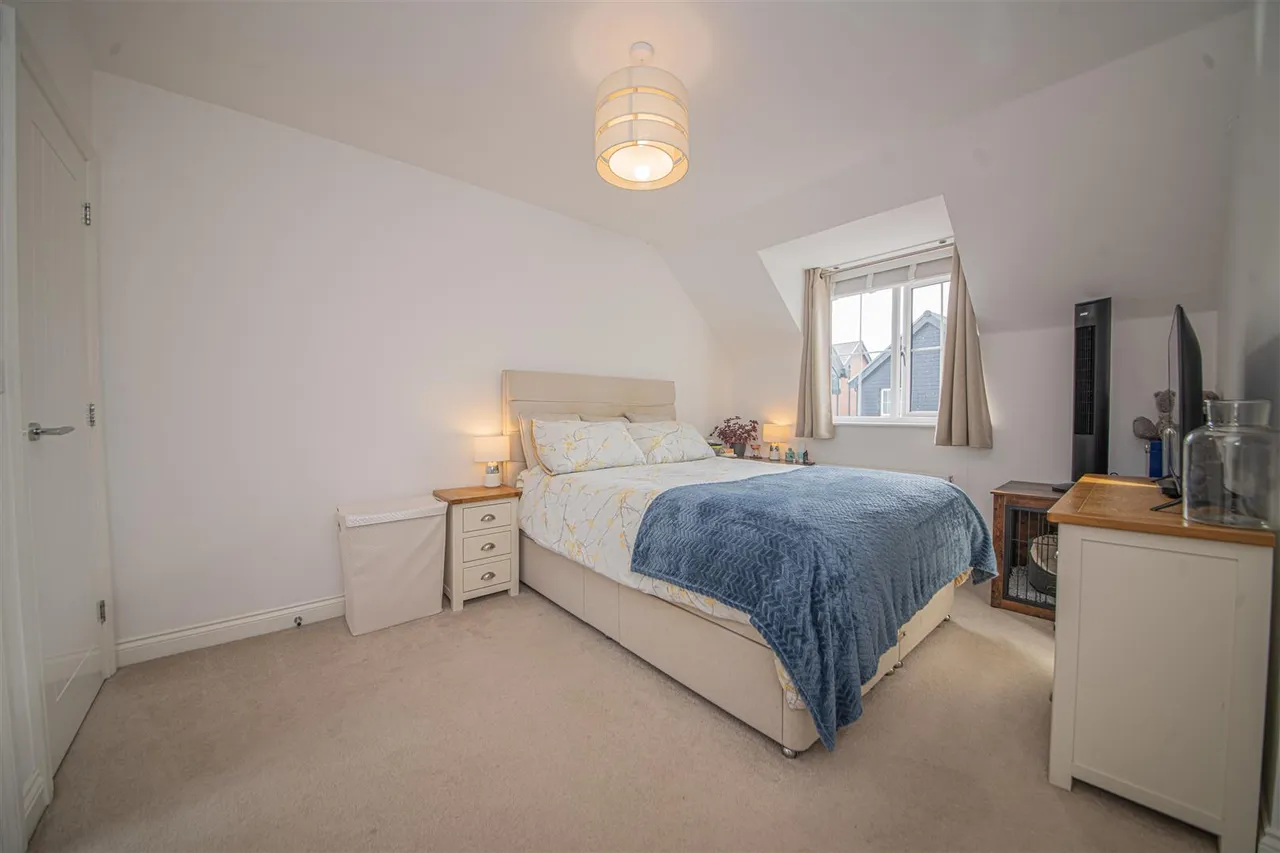 Mead Lane, Horton Heath, Eastleigh, SO50 7HS, photo 6