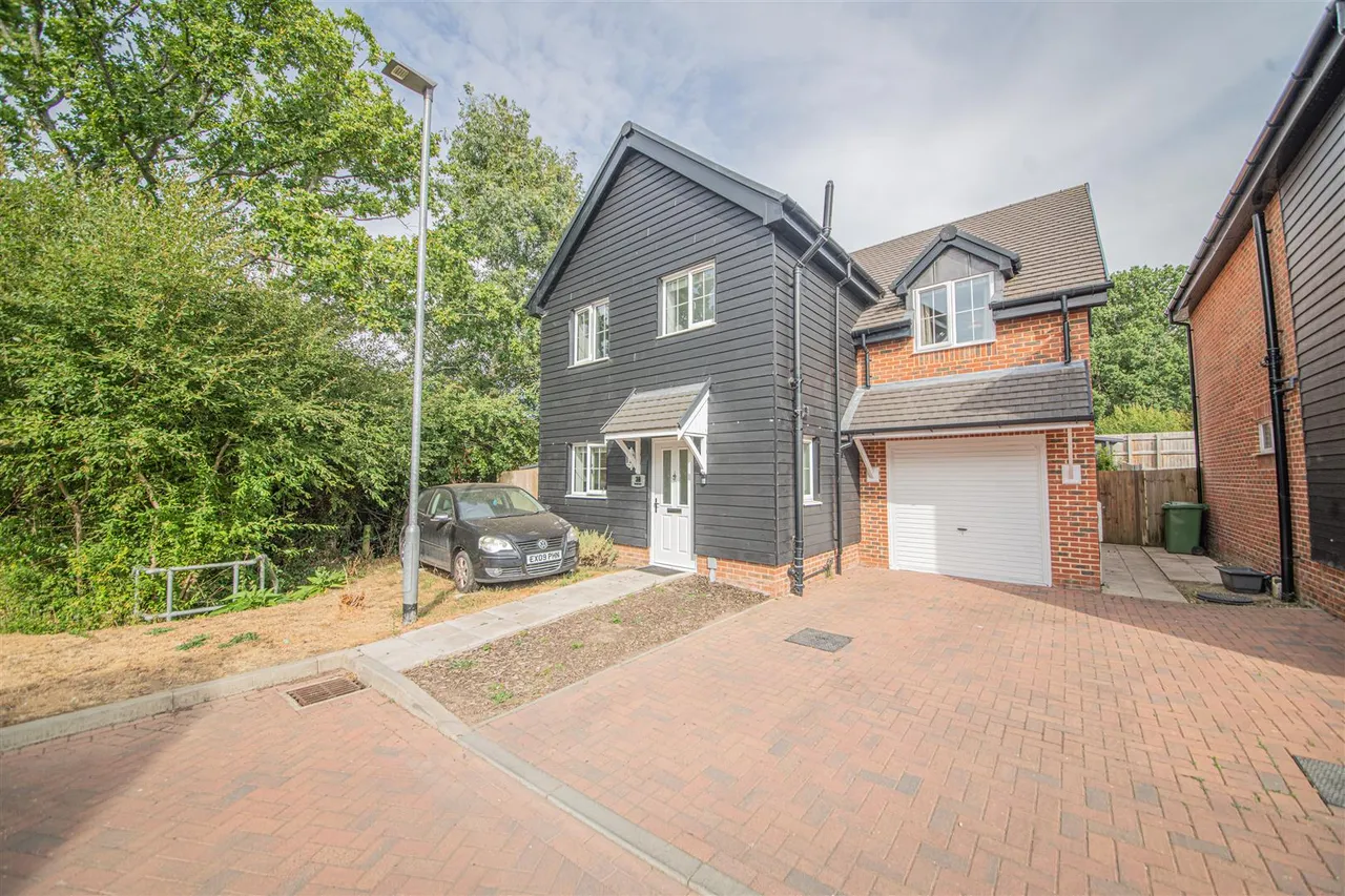 4 bed house for sale — Mead Lane, Horton Heath, Eastleigh, SO50 7HS
